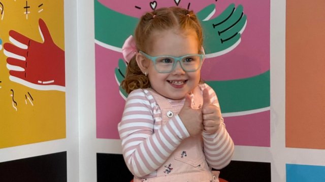 Каролина играет в доктора лучшие видео для детей