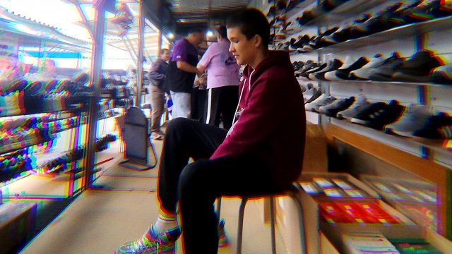 СЕНЯ НОВИКОВ КУПИЛ СЕБЕ ЛЮТЫЕ ДЖИНСЫ. ДЯДЯ АРСЕН УЧИТ КАЛОТО ДРАВА ЛЕОНИДА. ВИДЕО ОТ 28.09.2025