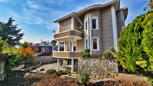 Обзор дома на продажу в пгт. Массандра, ул. Совхозная