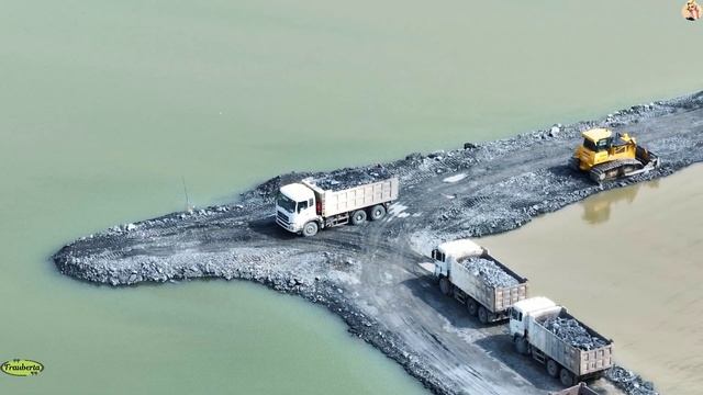 Строительство, высотные съёмки, засыпка дамбы