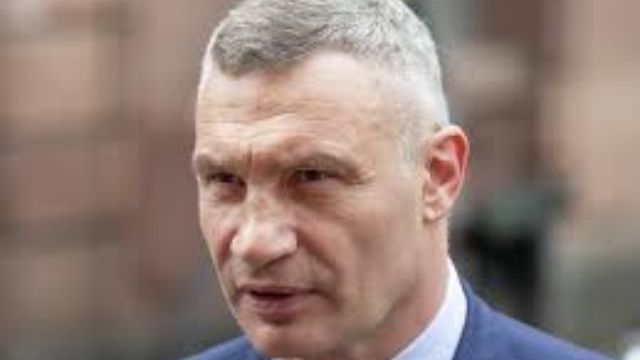 Мария Захарова заявила, что мэр Киева Виталий Кличко не спешит отправить собственных сыновей в ВСУ