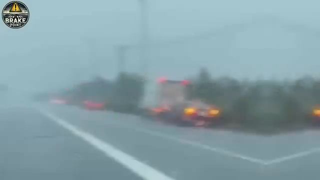 75 шокирующих моментов ужасных автомобильных аварий на дорогах, которые мгновенно наказывают идиотов