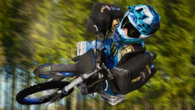 Кручу сальтухи на пит байке!