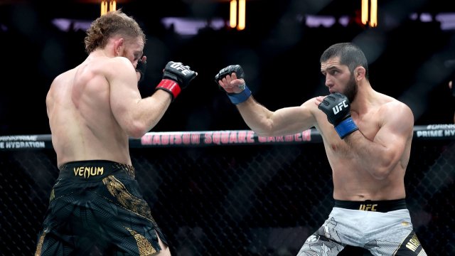 Ислам Махачев Джек Делла Маддалена 16.11.2025 бой UFC 322