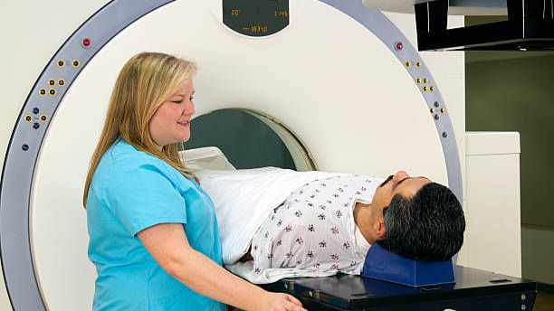 КАК ЛУЧЕВАЯ ТЕРАПИЯ ПОМОГАЕТ ПОБЕДИТЬ РАК_