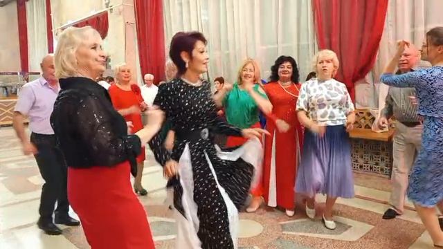 Элегантная дискотека 15.11.25.