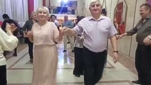 Женщины все королевы...... 16.11.25.