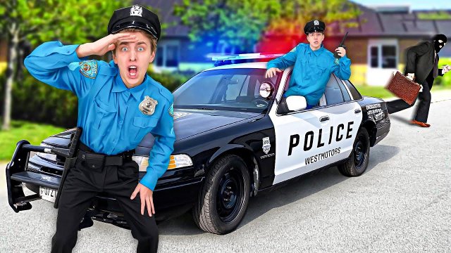 Стали ПОЛИЦЕЙСКИМИ на 24 ЧАСА Челлендж ! А4