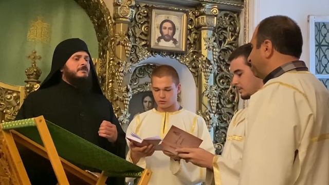 Фрагмент (103 Псалма) в исполнении Грузинских гостей и мужского хора из города Гори (Грузия).