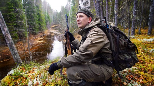 ⚡ВСТРЕЧА С МЕДВЕДЕМ! ДОБЫЛ ГЛУХАРЯ. ОХОТА ПЕРЕД ЗИМОЙ. ЖИЗНЬ С БАТЕЙ В ТАЙГЕ