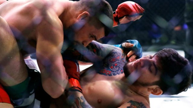 За драку с командой Нурмагомедова бойца Даниса пожизненно отстранили от боев UFC