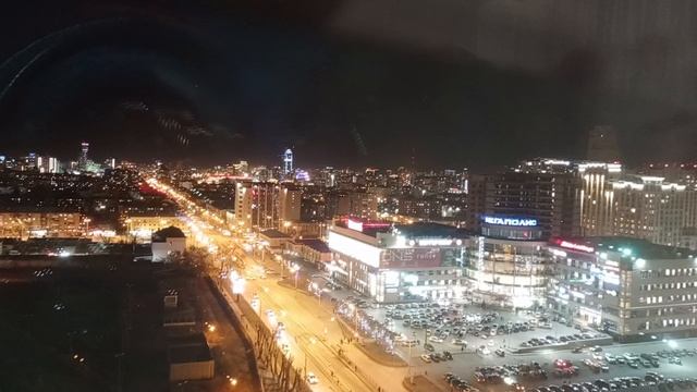 Где красная машина?