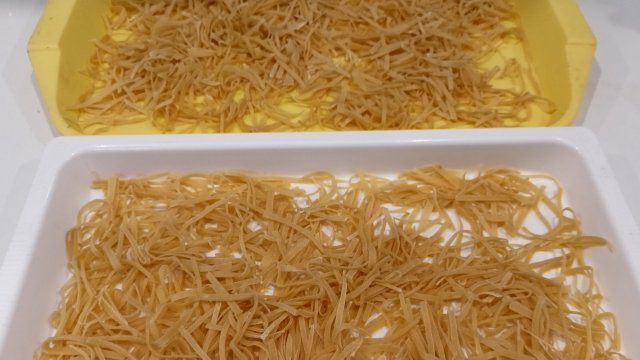 Домашние хлопоты// Лапша на яйцах, такая вкусная 👍