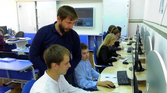 Выпускники Первого Нефтяного выбирают самые востребованные профессии