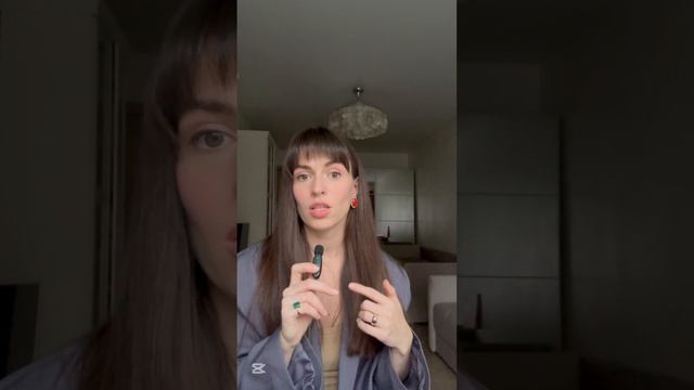 Психолог, тренер по речи и коммуникации.