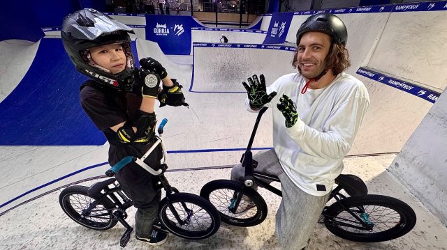 Game Of Bike! ШКОЛЬНИК vs СТАРПЕРЕЦ. Этот парень не так прост. s02e07