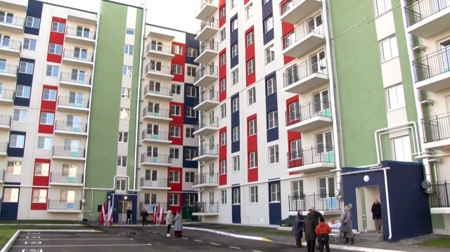 В Рыбном сдали дом для переселенцев из аварийного жилья