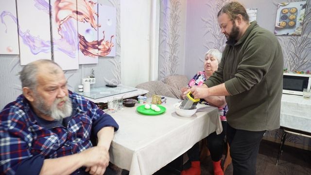 Семейный салат на праздник Занята вся семья дружным приготовлением ПОДВАЛ ИЛЬИЧА кулинария