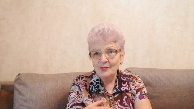 И на море у тёти Моти на уме сон, рестораны. А как там дети?