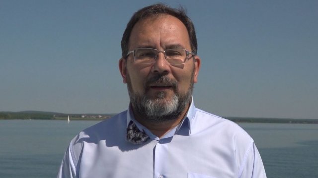 Евгений Торунов читает стихотворение Елены Балковой Мой преданный друг..."