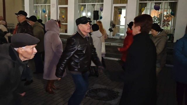 16.11.25г... "Живу как Хочу"...