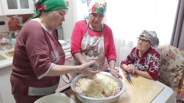 Живём в деревне // готовим начинку // подготовительная работа //