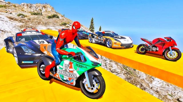 Человек-паук Супер Гонка на Мотоциклах над ОЗЕРОМ! Супергерои Паучок протев Халка на Мотоцикле!