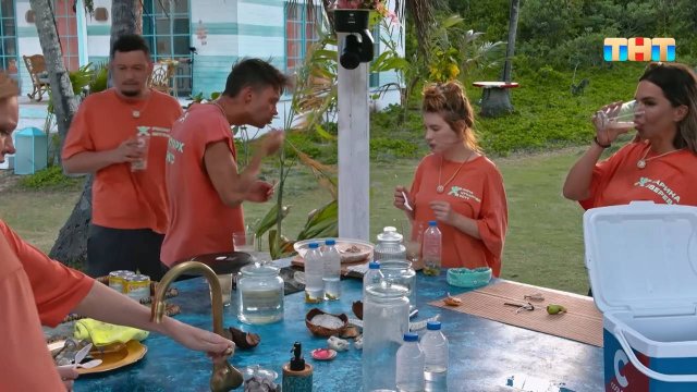 Голодные звёзды сварили рыбу в джунглях — эмоции через край!