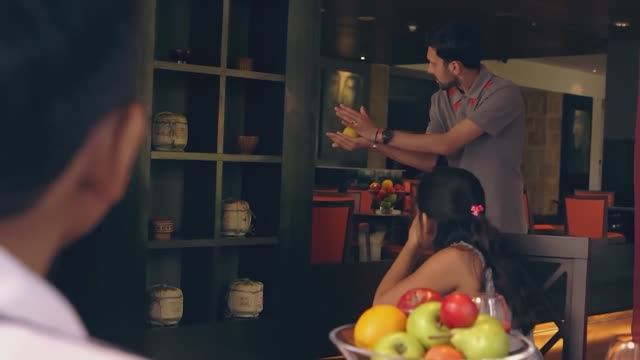 Секрет фокуса с телепортацией лимона