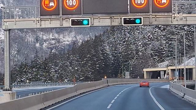 Еду по Австрийским Альпам!! Величественные горы завораживают! Дальнобой - как путешествие!!