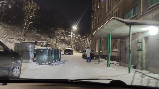 Мурманск, через весь город по нижней... ( Достоевского 11 , Подгорная 54 ) .