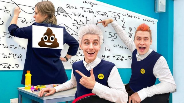 ВЛАД А4 - 8 Способов ПРАНКАНУТЬ УЧИТЕЛЯ в Школе !