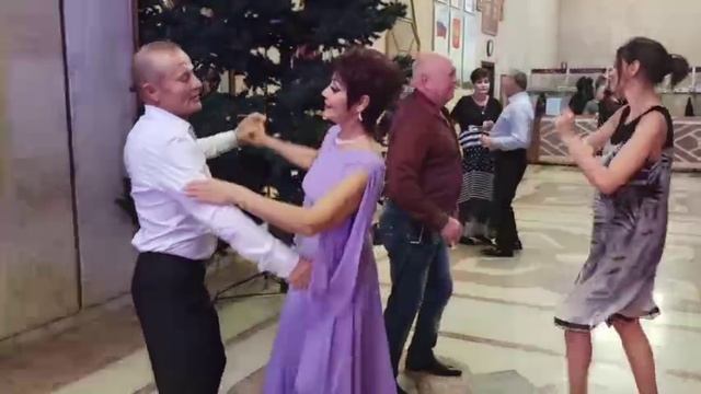 Белые цветы..... 22.11.25.