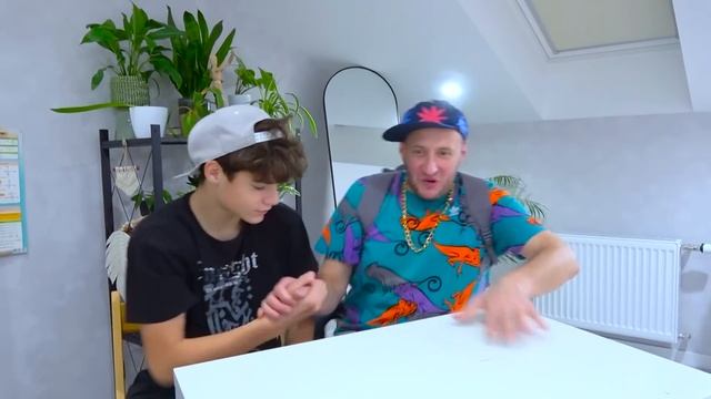 "ТАЙНЫЙ САНТА" БУДЕТ ШКОЛЕ???? МАСИКИ