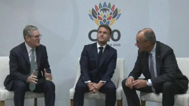 В Женеве представители Украины, США и ЕС обсуждают мирный план Трампа.