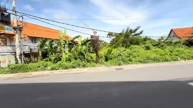 Беженец🇮🇩Бали. У МЕНЯ ЗАВЕЛСЯ ГРЫЗУН! КОТ ПЕРЕСТАЛ ЗАВИСАТЬ. Я ПРИБАРАХЛИЛСЯ. КОРМЛЮ СОБАКУ ФИЛЕ.