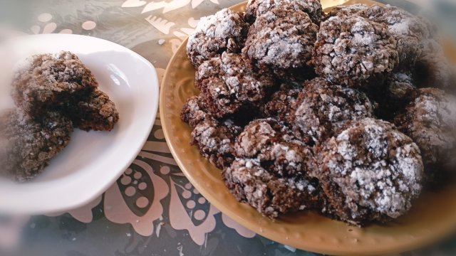 "Шоколадное печенье с трещинками", к чаю.
