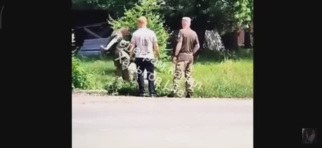 ТЦК_ Толпой Ногами Избивают!