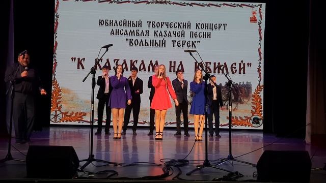 Студия Звонкие голоса - Мы желаем счастья Вам