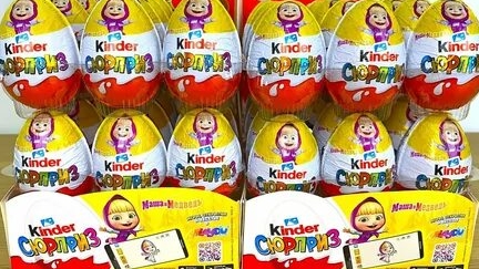 Киндер сюрприз Маша и медведь