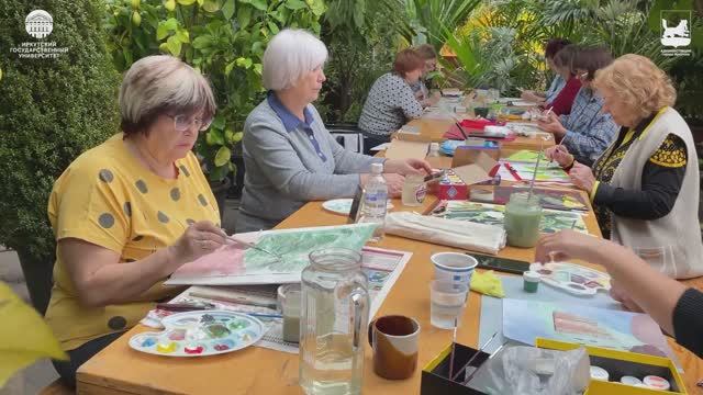 Занятия курса «Искусство и творчество» проекта «Активное долголетие». Иркутск