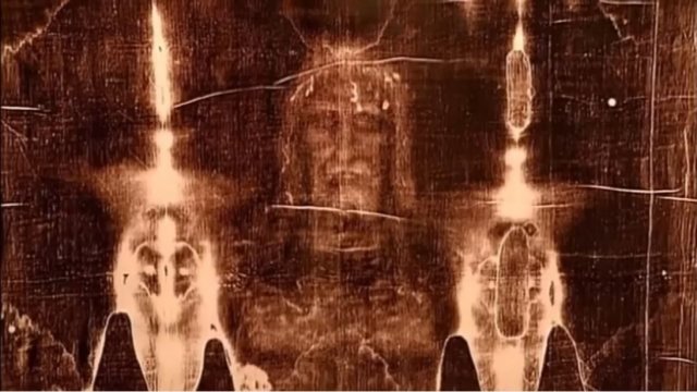 Мир замер, то что нашли в структуре Туринской Плащаницы шокировало всех…