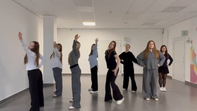 «Гимназия 33_9а_ Just Dance»