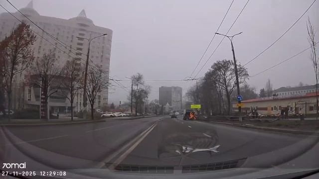 Двойная сплошная на пр. Ильича в Донецке