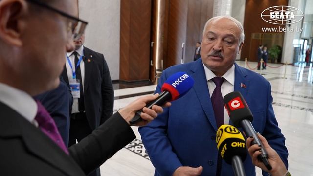 Лукашенко обратился к Зеленскому: Гибнут НЕ ТВОИ дети! Прекратите войну!