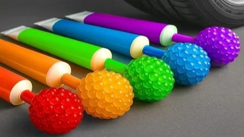 Машина против гигантских шариков-сеток из слизи в зубной пасте! Крошим хрустящие штучки