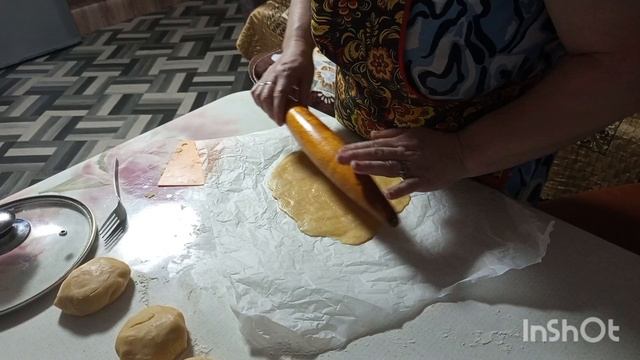 28-11-2025
 . Жизнь в деревне.Стряпаю торт медовик.