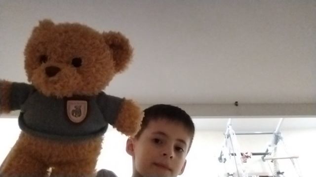 VID_20251129_214640.mp4