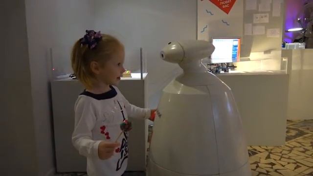 Дом Великана и Роботы - Развлечения для детей Funny Indoor Playground for kids [get.gt]