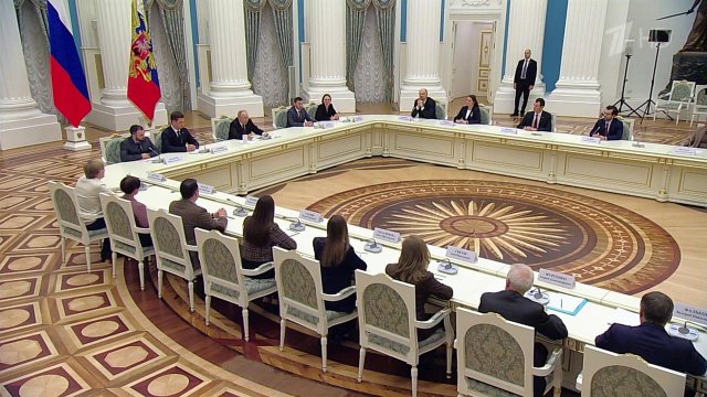 Президент обсудил с молодыми учеными нестандартные идеи, способные обеспечить прогресс и лидерств...